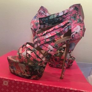 Floral high and sexy